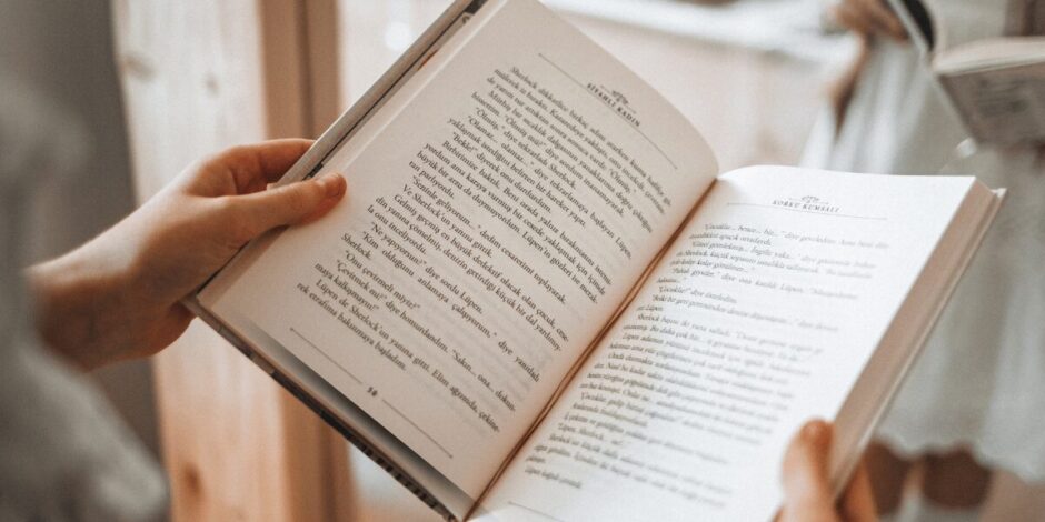 人間関係で悩んだ時に読みたい小説のアイキャッチ画像